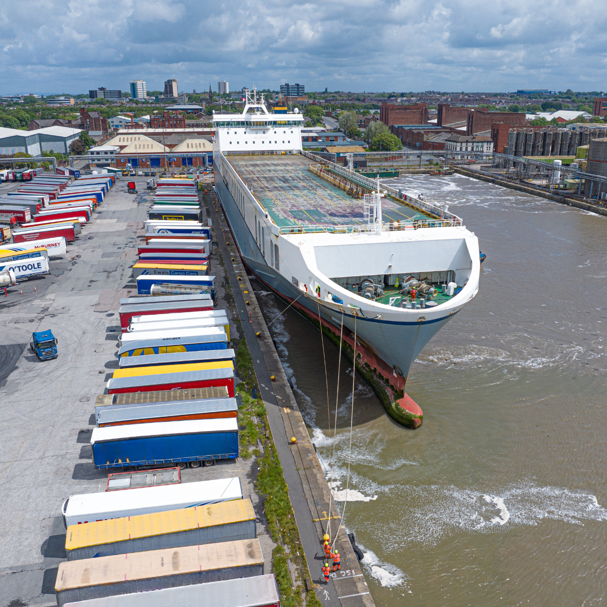 MV Palatine berthing at the Port of Liverpool 