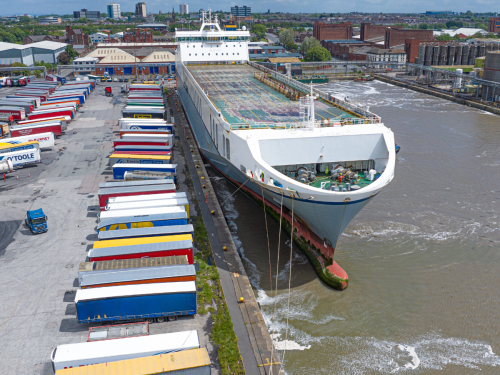 MV Palatine berthing at the Port of Liverpool 